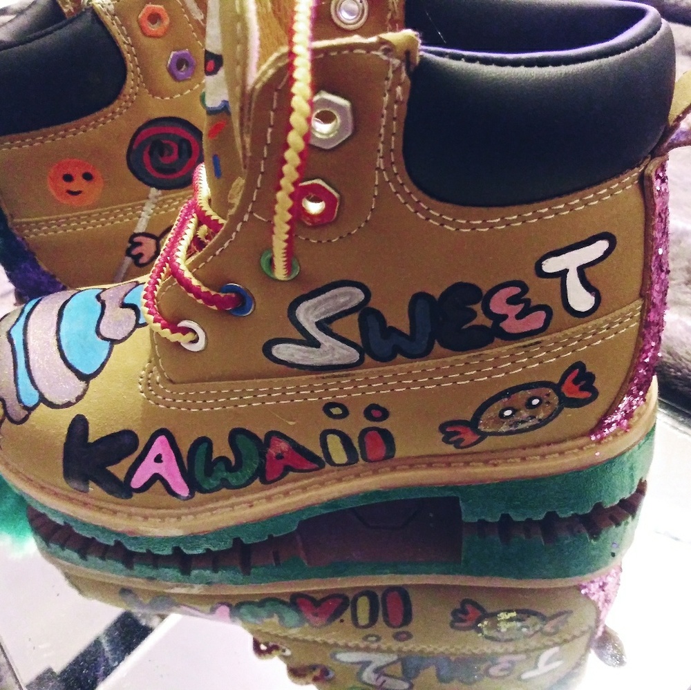 Custom boots - Picture 2 of 7